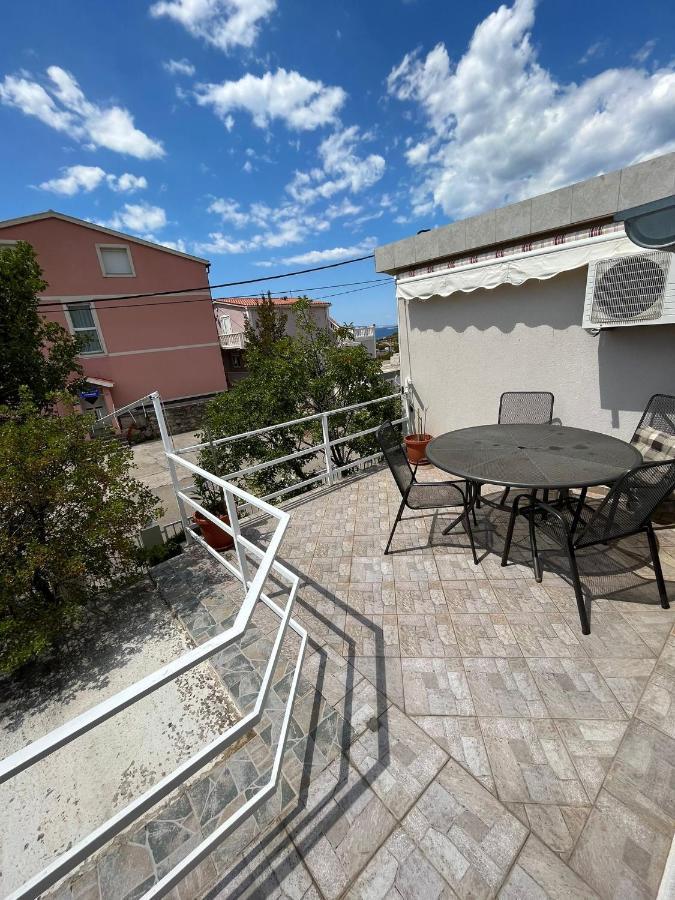 Apartments Tea Karlobag Dış mekan fotoğraf