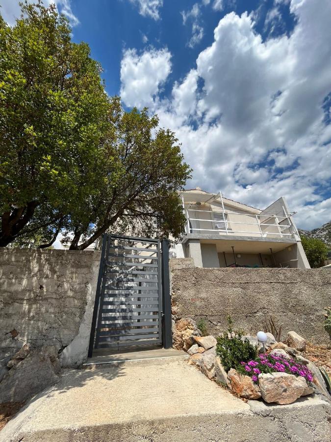 Apartments Tea Karlobag Dış mekan fotoğraf
