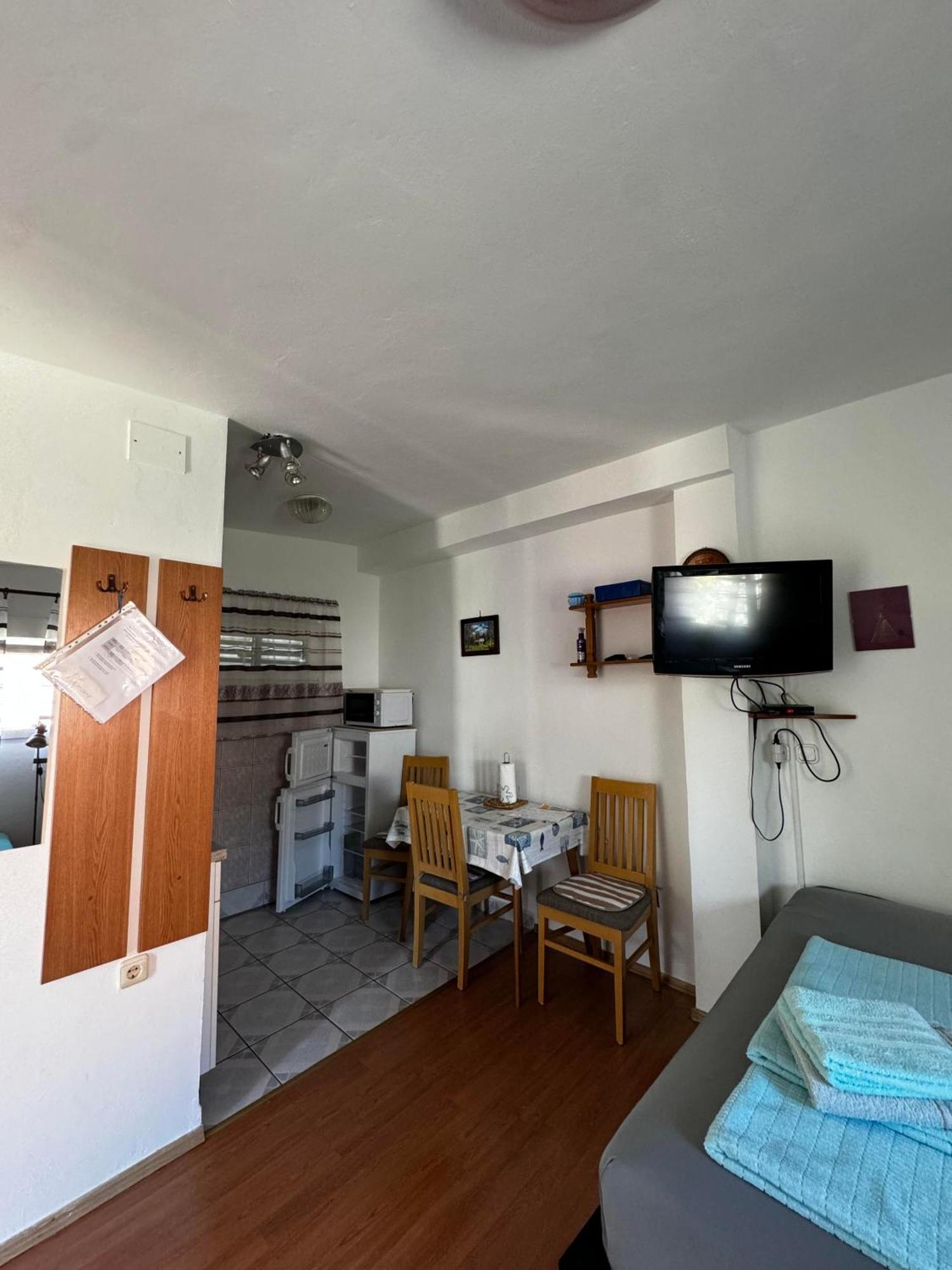 Apartments Tea Karlobag Dış mekan fotoğraf